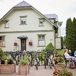 Kurgo Villa Hotel