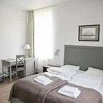 Отель Kurgo Villa Hotel Пярну