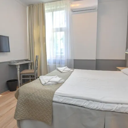 Kurgo Villa Self Check-In Hotel Parnu