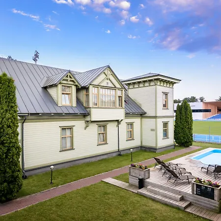 Kurgo Villa Hotel Пярну