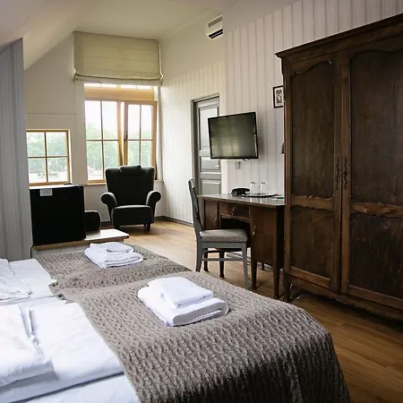 Hotel Kurgo Self Check-in Parnawa